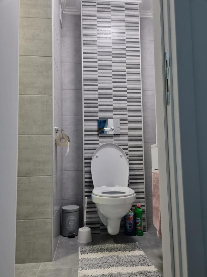 306 Apartman ซูโบติกา ภายนอก รูปภาพ